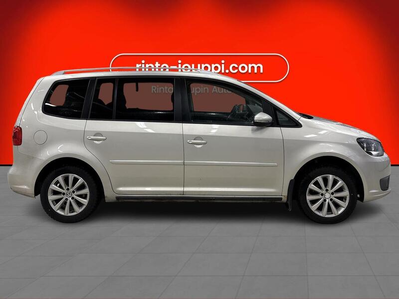 Volkswagen Touran vaihtoauto