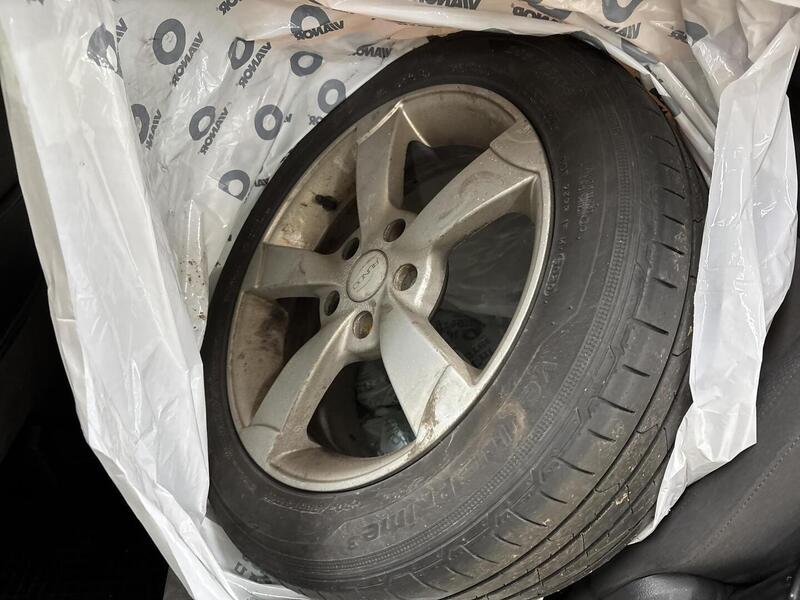 Volkswagen Touran vaihtoauto