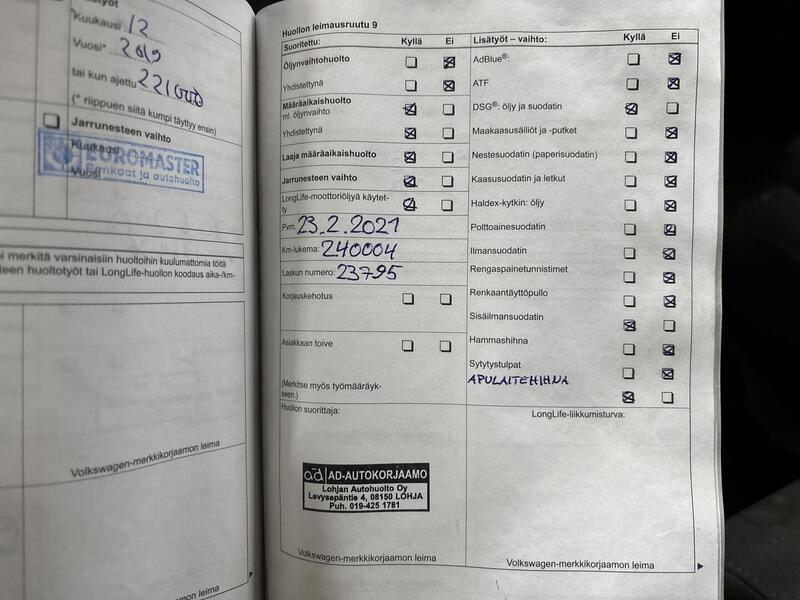 Volkswagen Touran vaihtoauto