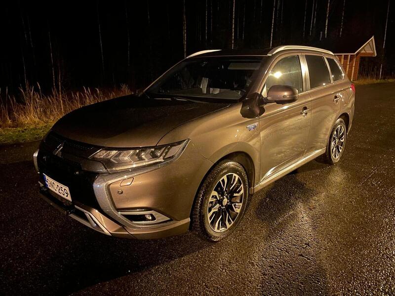 Mitsubishi Outlander PHEV vaihtoauto