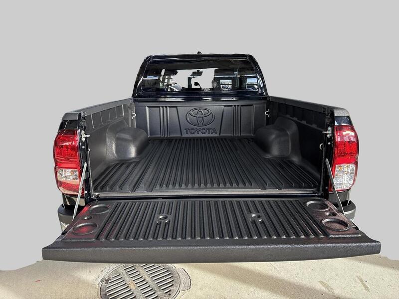 Toyota Hilux vaihtoauto