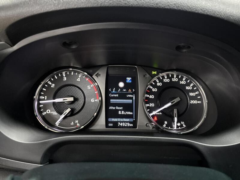 Toyota Hilux vaihtoauto