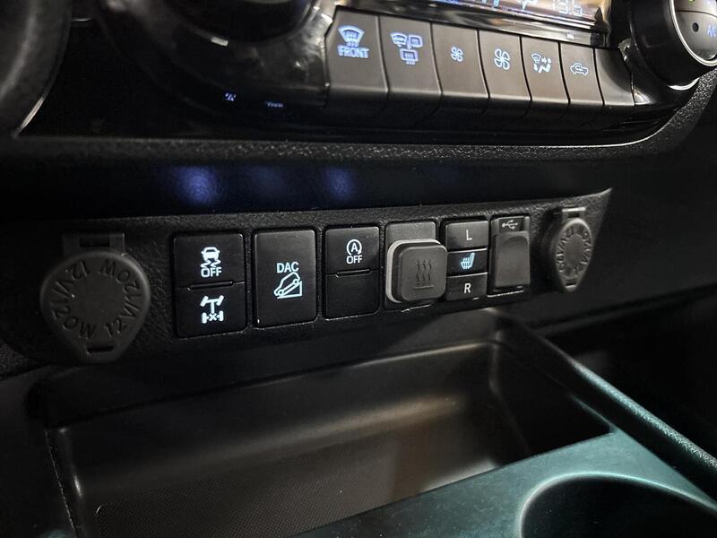 Toyota Hilux vaihtoauto