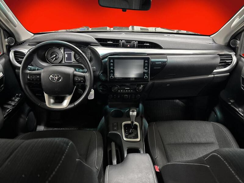 Toyota Hilux vaihtoauto