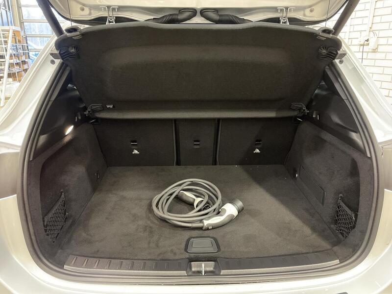 Mercedes-Benz EQA vaihtoauto