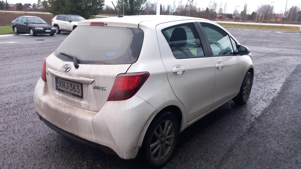 Toyota Yaris vaihtoauto