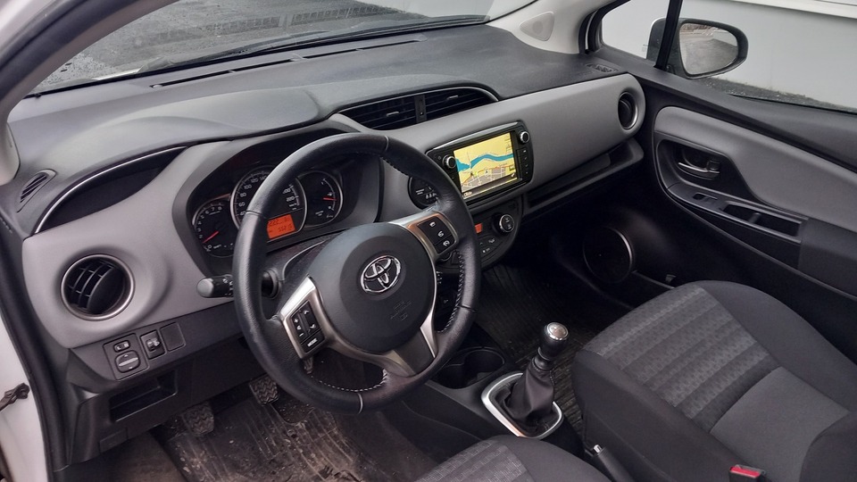 Toyota Yaris vaihtoauto
