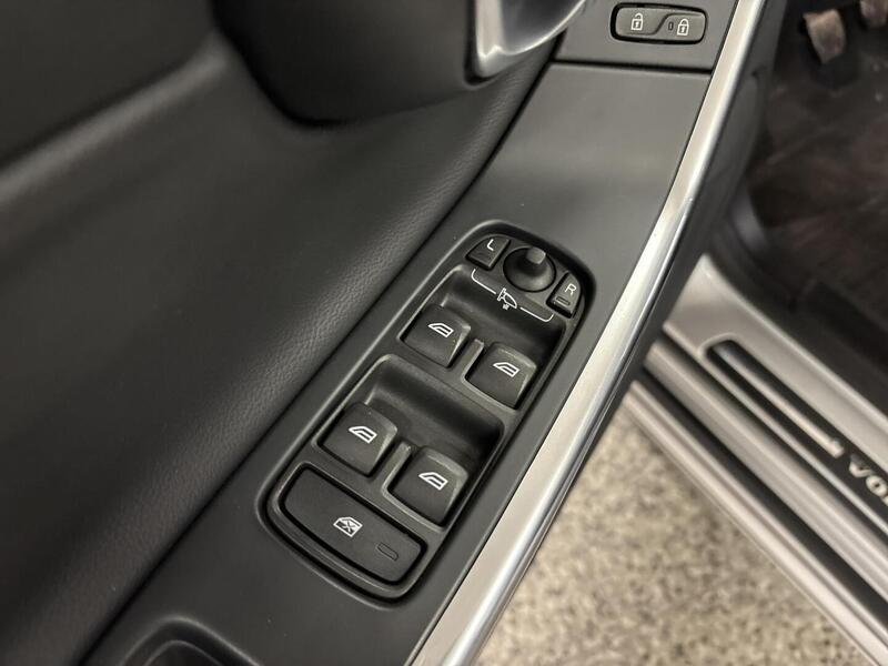 Volvo V60 Cross Country vaihtoauto