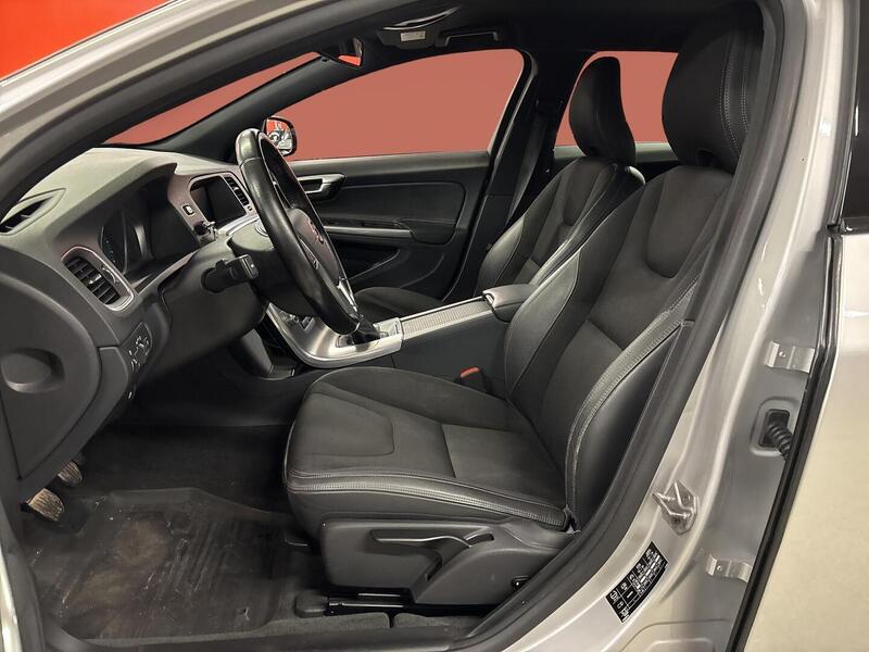 Volvo V60 Cross Country vaihtoauto