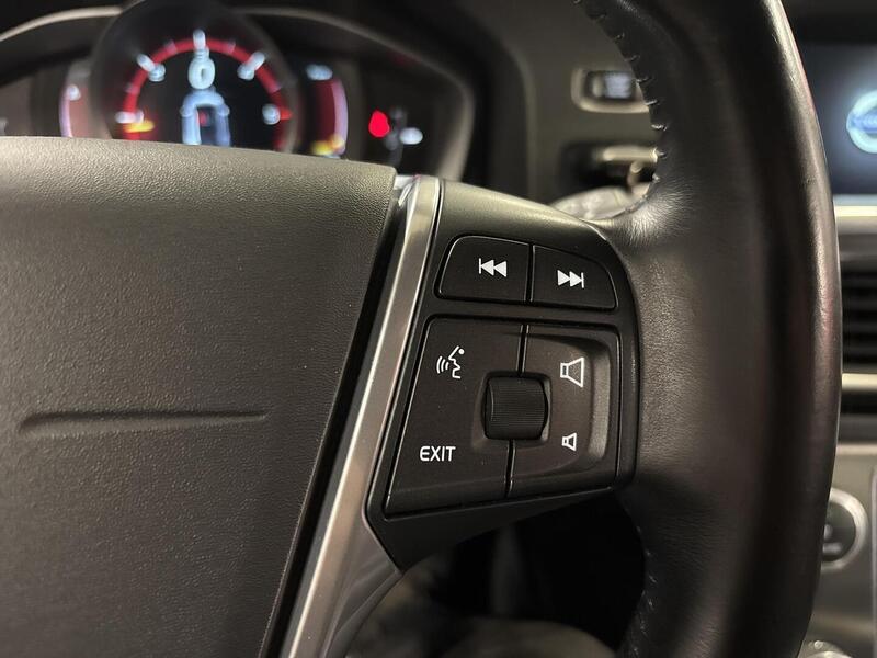 Volvo V60 Cross Country vaihtoauto