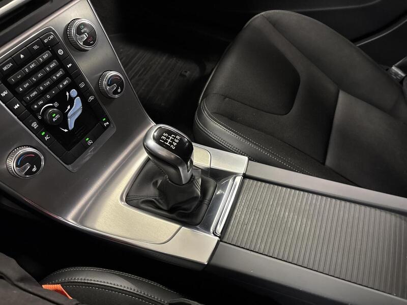 Volvo V60 Cross Country vaihtoauto