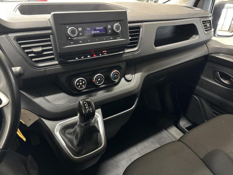 Renault Trafic vaihtoauto