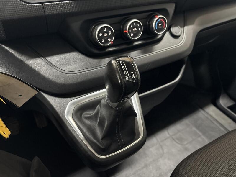 Renault Trafic vaihtoauto