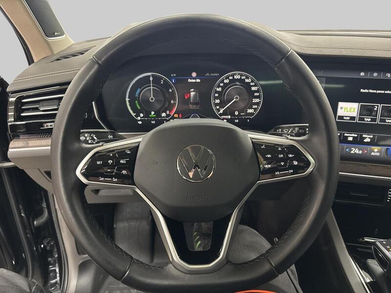 Volkswagen Touareg vaihtoauto