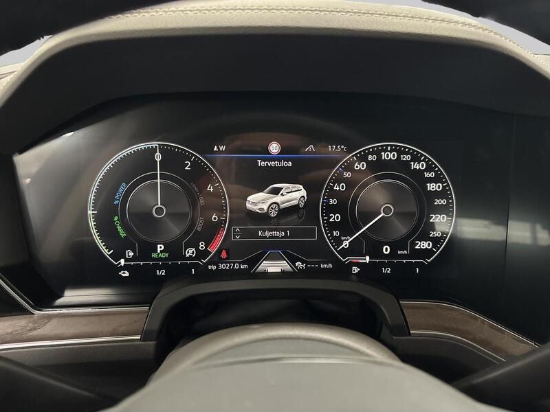 Volkswagen Touareg vaihtoauto