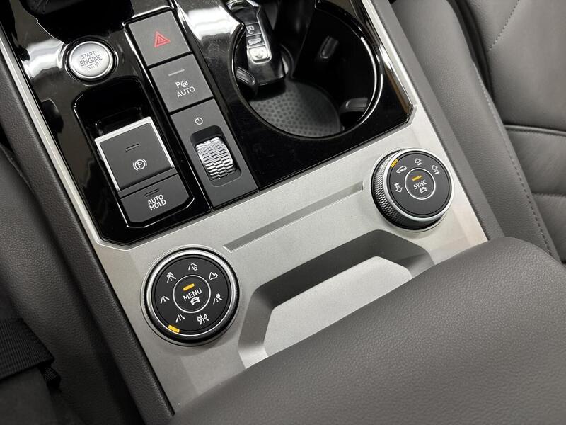 Volkswagen Touareg vaihtoauto