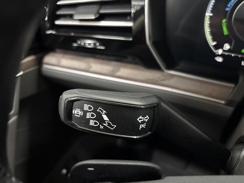 Volkswagen Touareg vaihtoauto