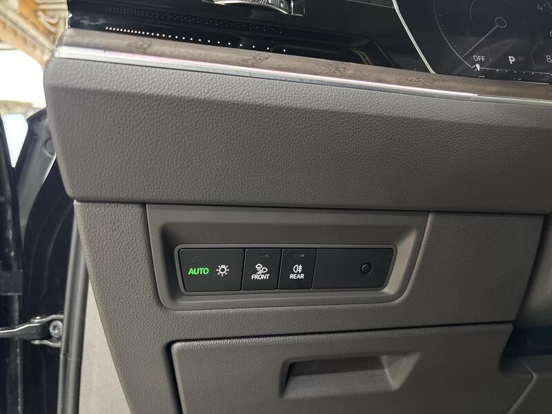 Volkswagen Touareg vaihtoauto