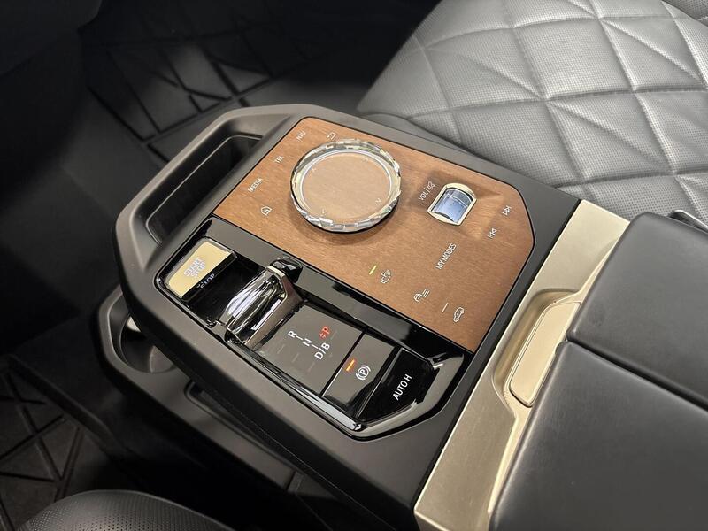 BMW iX M60 vaihtoauto