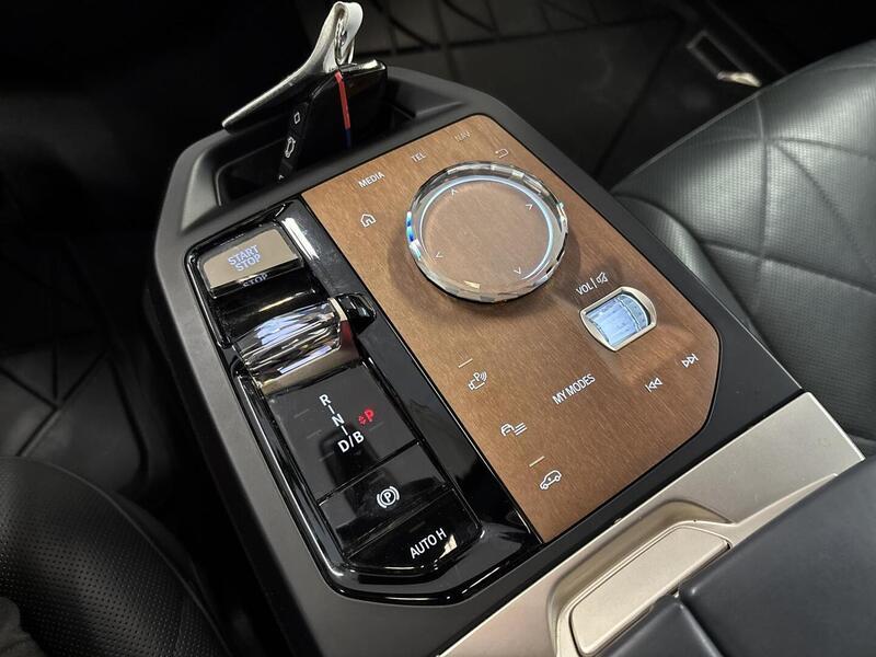 BMW iX M60 vaihtoauto