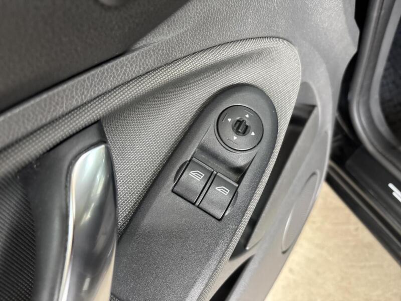 Ford C-MAX vaihtoauto