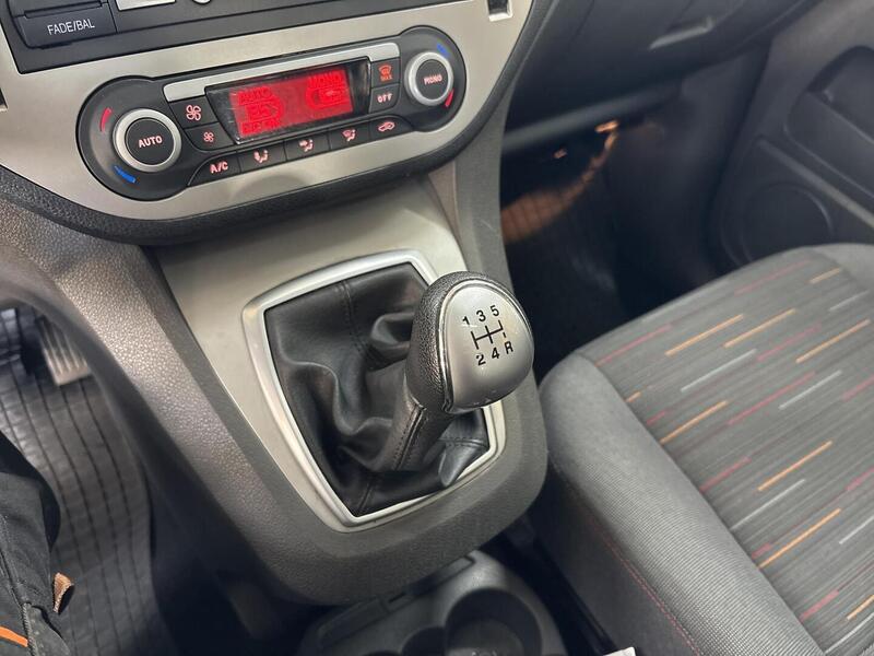 Ford C-MAX vaihtoauto