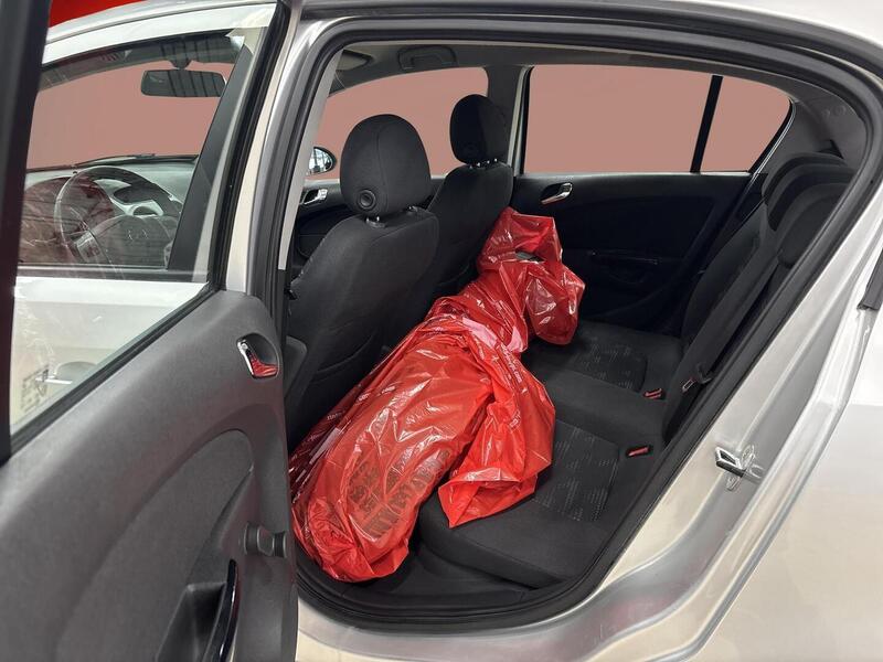 Opel Corsa vaihtoauto