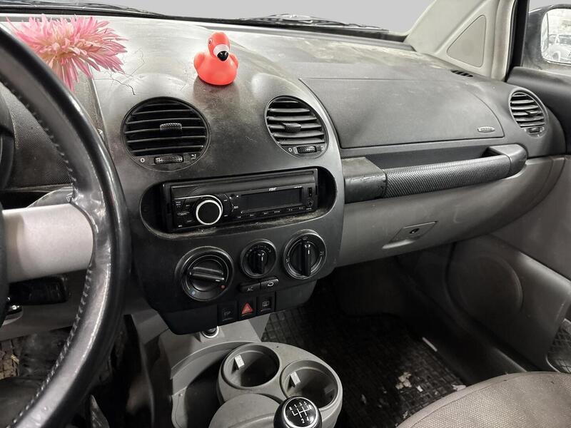 Volkswagen New Beetle vaihtoauto