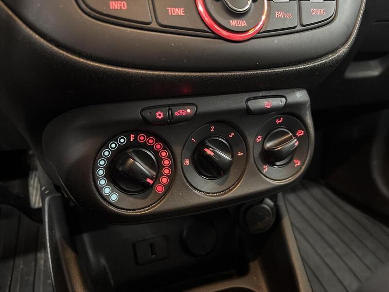 Opel Corsa vaihtoauto