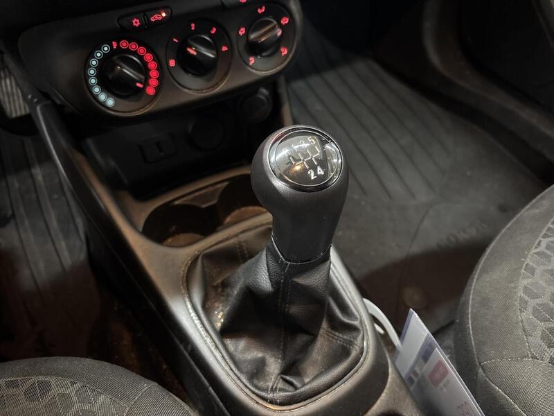 Opel Corsa vaihtoauto