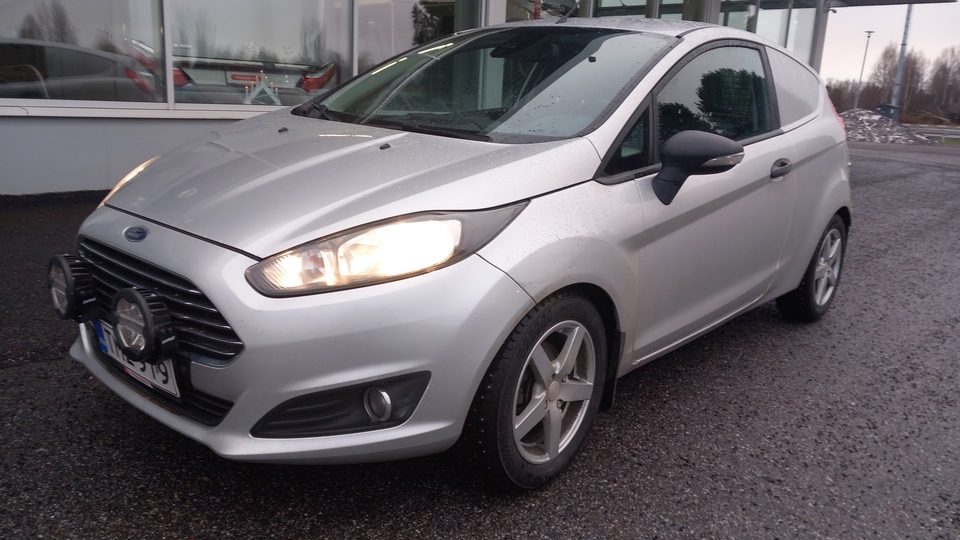 Ford Fiesta Van vaihtoauto