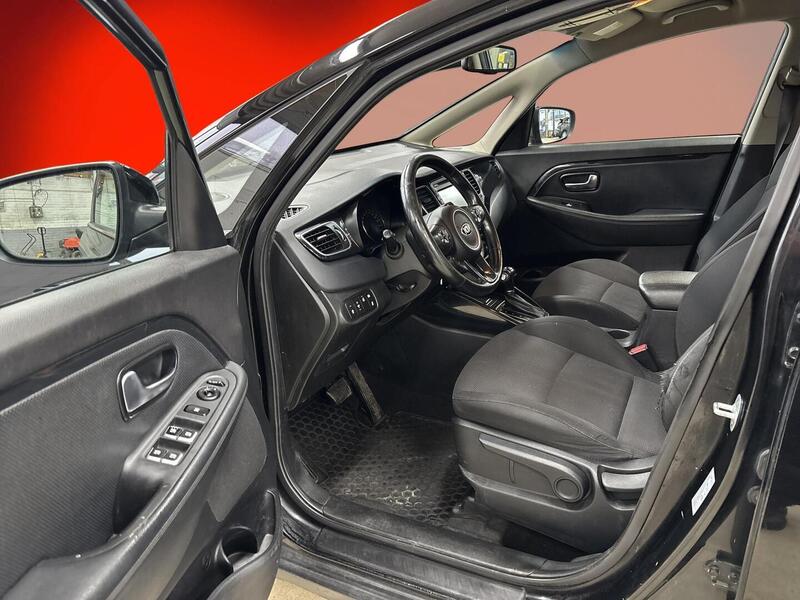 Kia Carens vaihtoauto