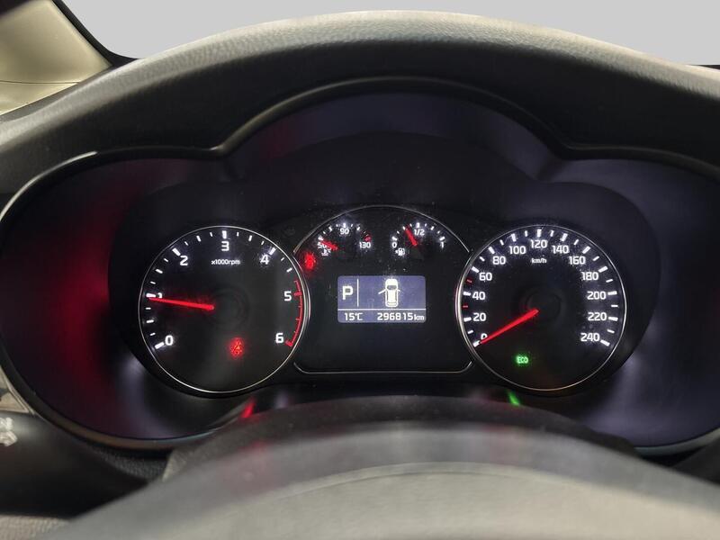 Kia Carens vaihtoauto