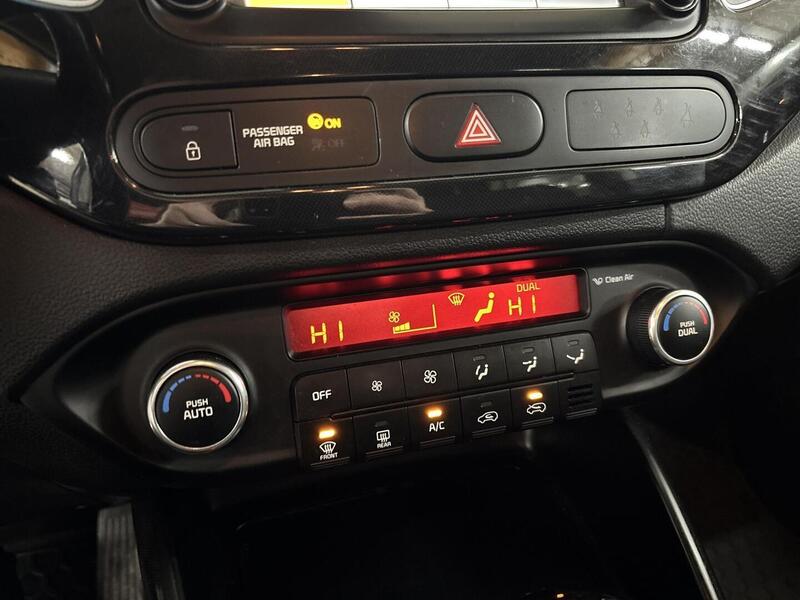 Kia Carens vaihtoauto