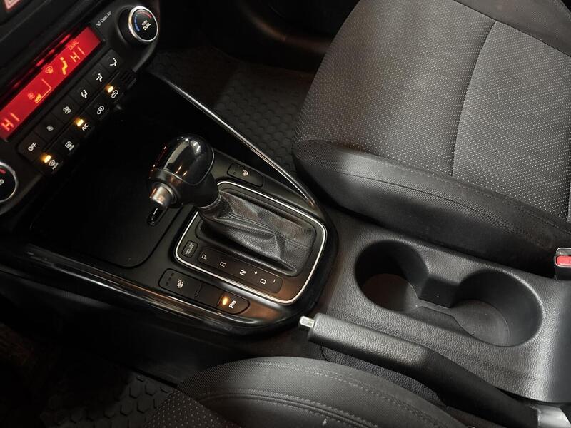 Kia Carens vaihtoauto