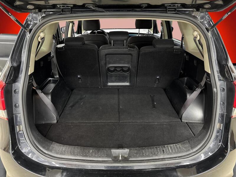 Kia Carens vaihtoauto