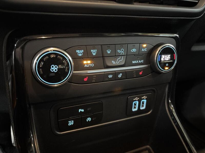 Ford Ecosport vaihtoauto