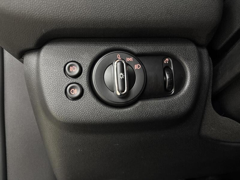 Mini Clubman vaihtoauto