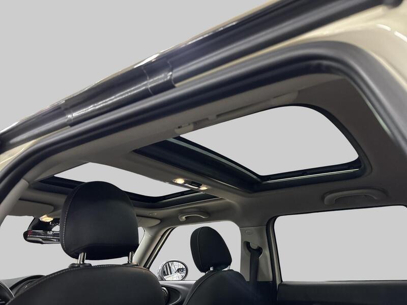 Mini Clubman vaihtoauto