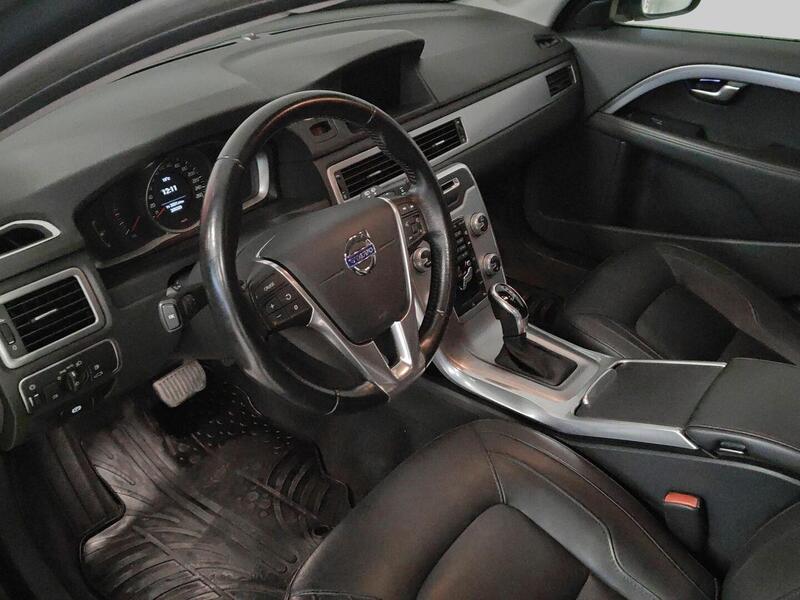 Volvo V70 vaihtoauto