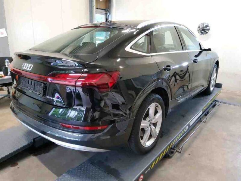 Audi e-tron vaihtoauto