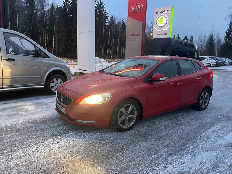 Volvo V40 vaihtoauto