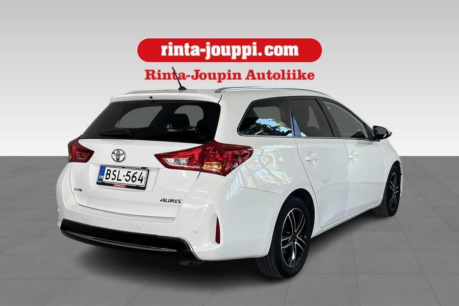 Toyota Auris vaihtoauto