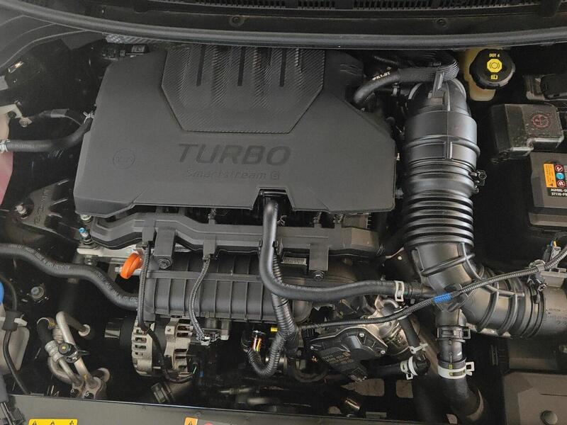 Kia Stonic vaihtoauto