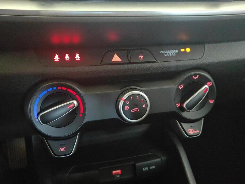 Kia Stonic vaihtoauto