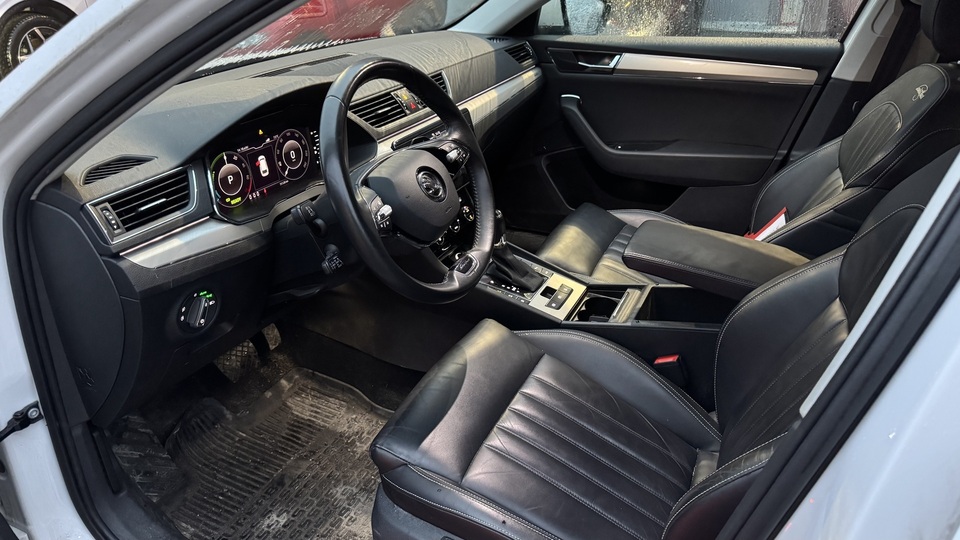 Skoda Superb vaihtoauto