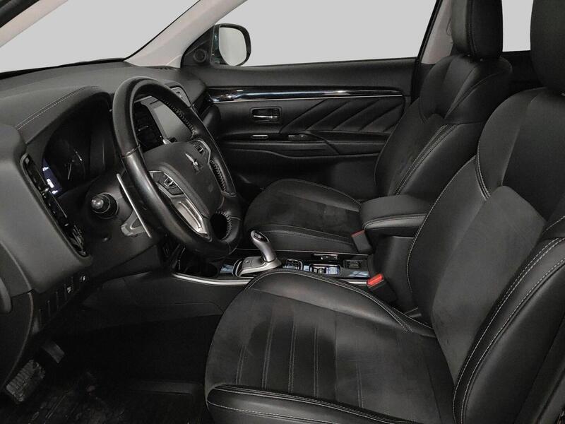 Mitsubishi Outlander PHEV vaihtoauto