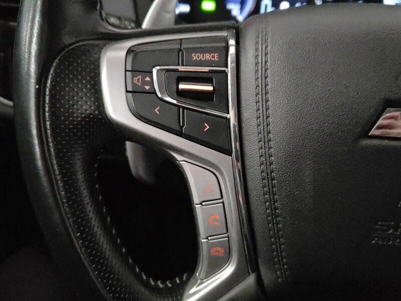 Mitsubishi Outlander PHEV vaihtoauto