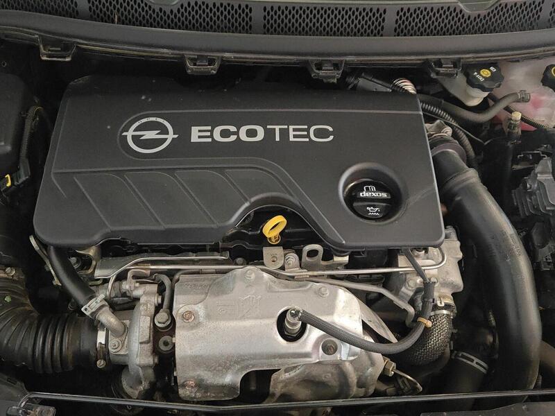 Opel Astra vaihtoauto