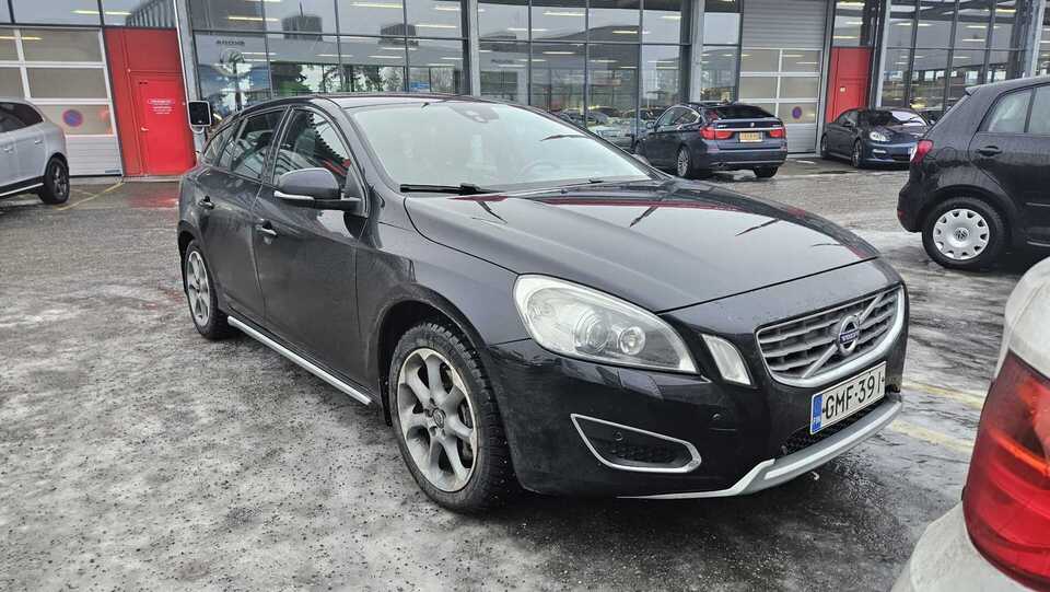 Volvo V60 vaihtoauto